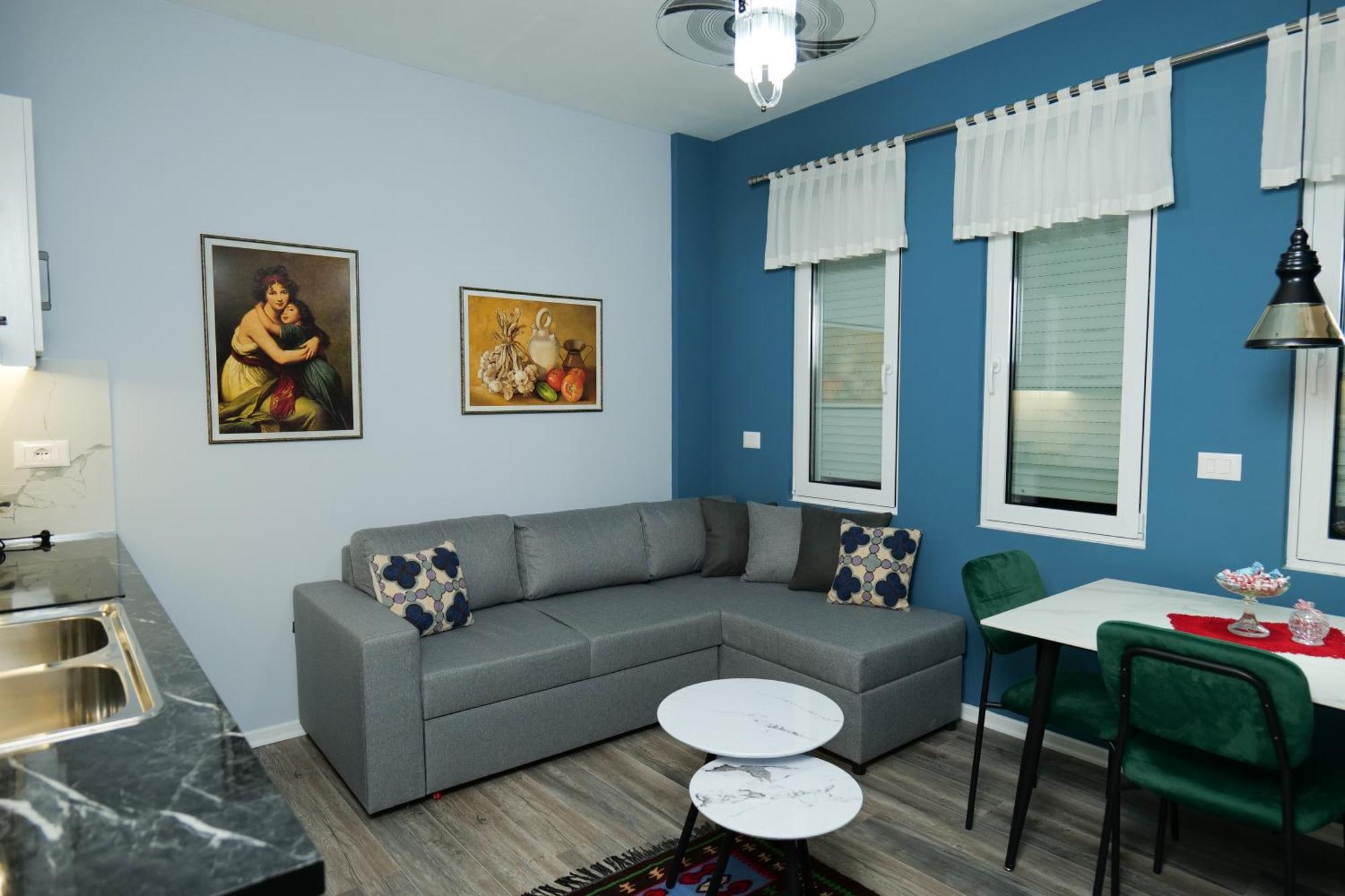 Travelers' Korca Home Eksteriør bilde