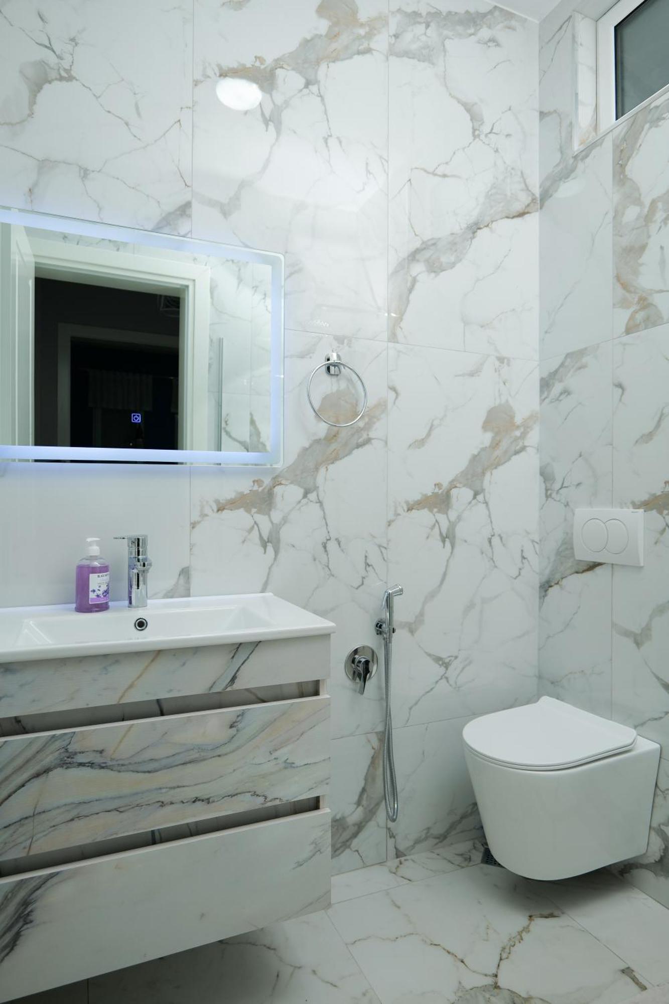 Travelers' Korca Home Eksteriør bilde