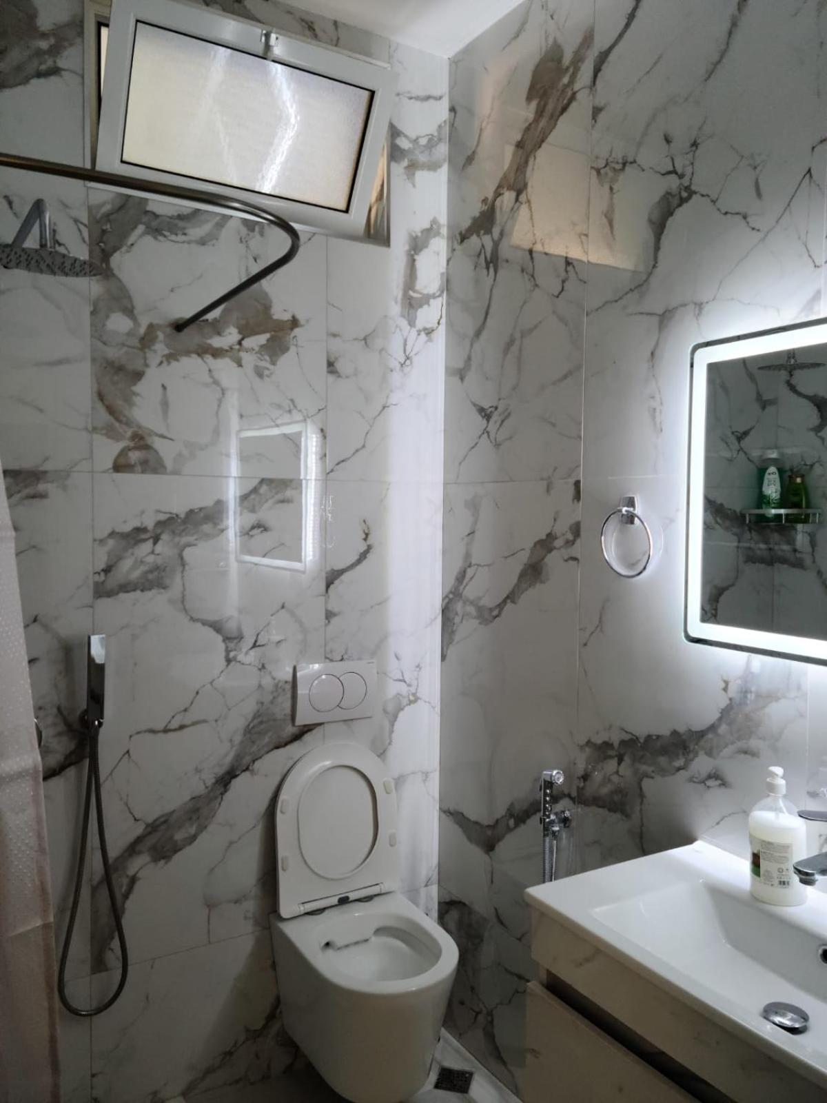 Travelers' Korca Home Eksteriør bilde