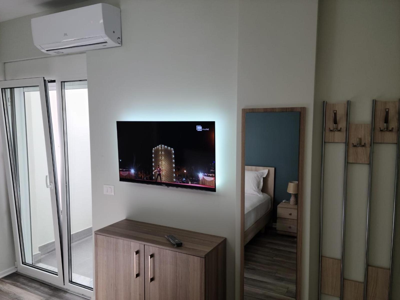 Travelers' Korca Home Eksteriør bilde