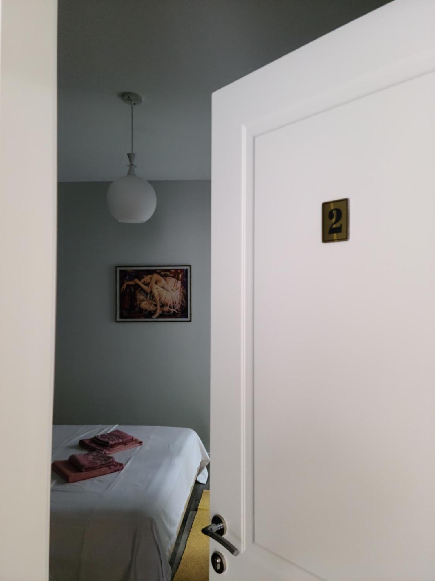 Travelers' Korca Home Eksteriør bilde