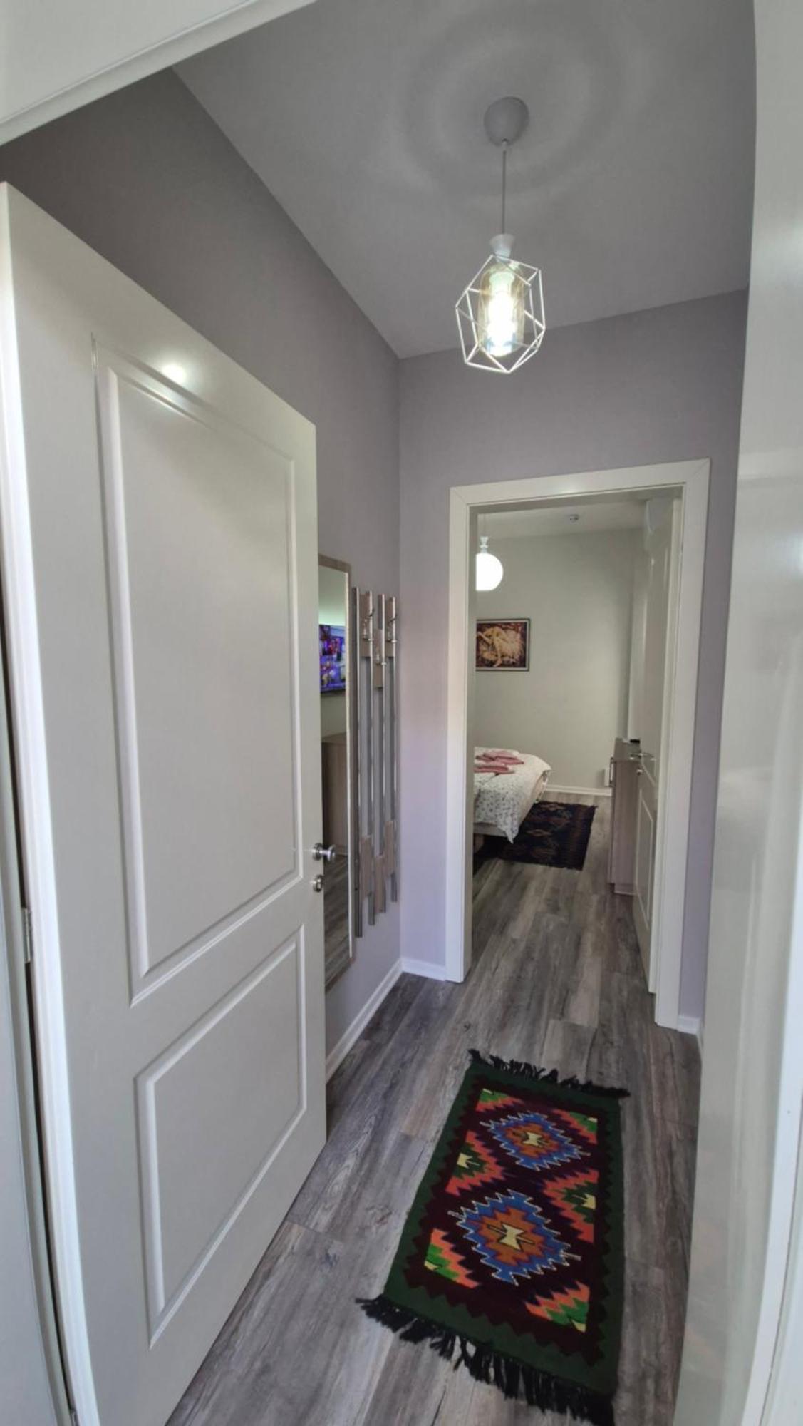 Travelers' Korca Home Eksteriør bilde
