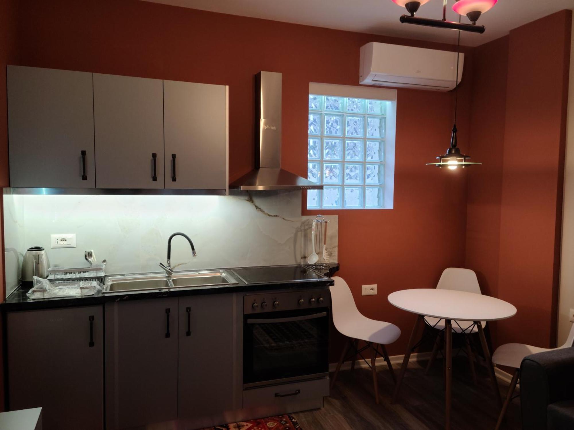 Travelers' Korca Home Eksteriør bilde