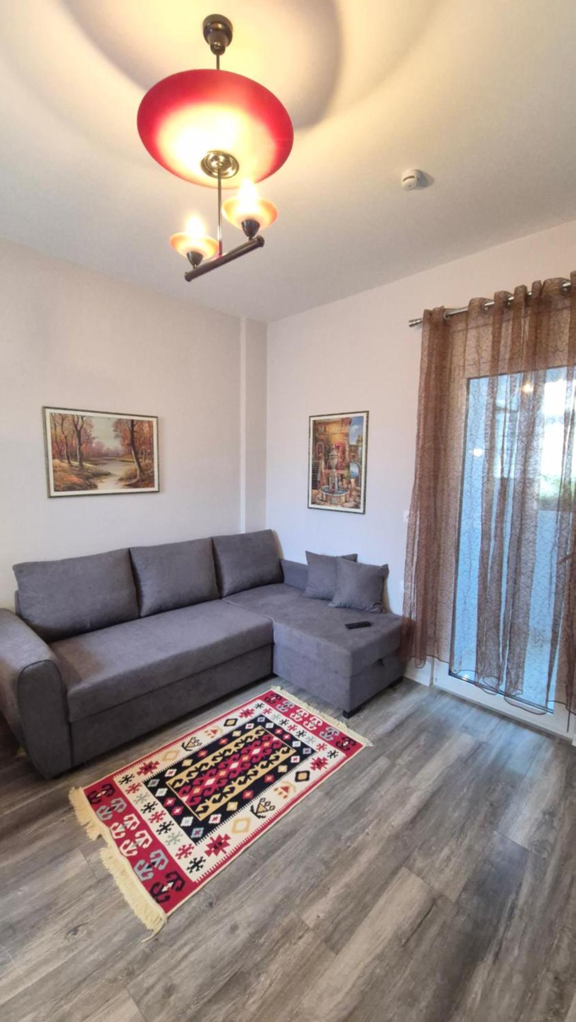 Travelers' Korca Home Eksteriør bilde
